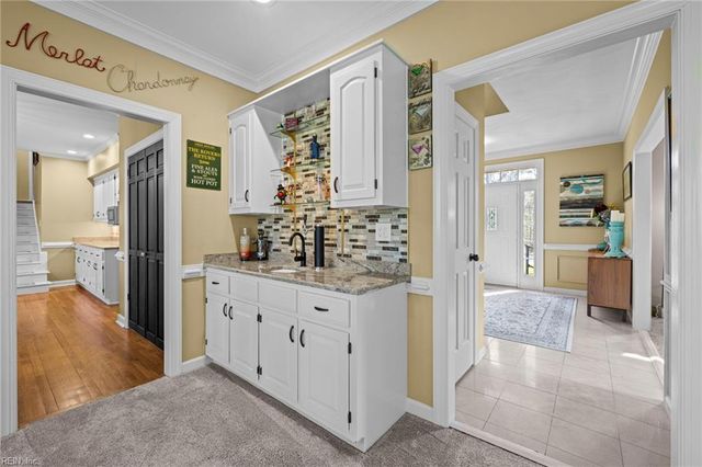 3232 Stapleford CHSE, Virginia Beach, VA 23452