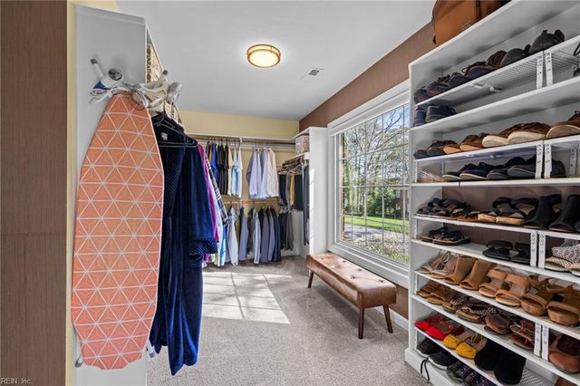 3232 Stapleford CHSE, Virginia Beach, VA 23452