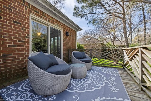 3232 Stapleford CHSE, Virginia Beach, VA 23452