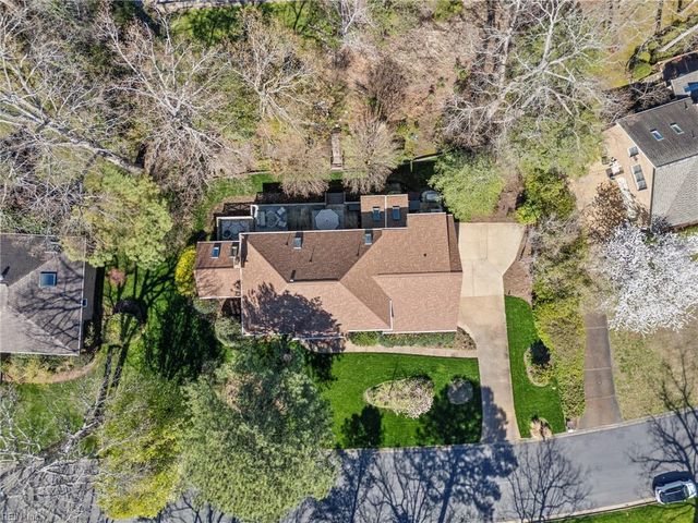 3232 Stapleford CHSE, Virginia Beach, VA 23452