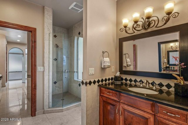 5129 E BERYL Avenue, Paradise Valley, AZ 85253