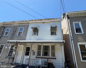 45 FRANKLIN ST, Trenton, NJ 08611