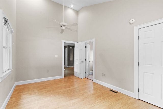 61 Pine Ridge Dr, Franklin, MA 02038