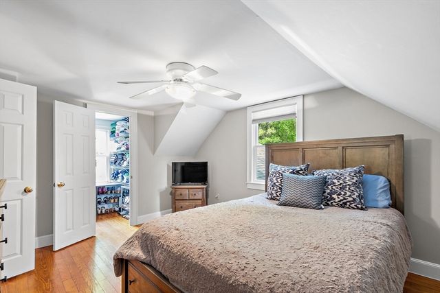 61 Pine Ridge Dr, Franklin, MA 02038