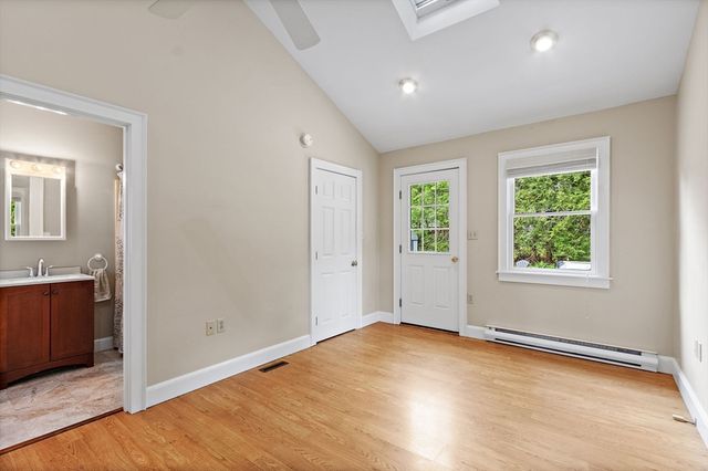 61 Pine Ridge Dr, Franklin, MA 02038