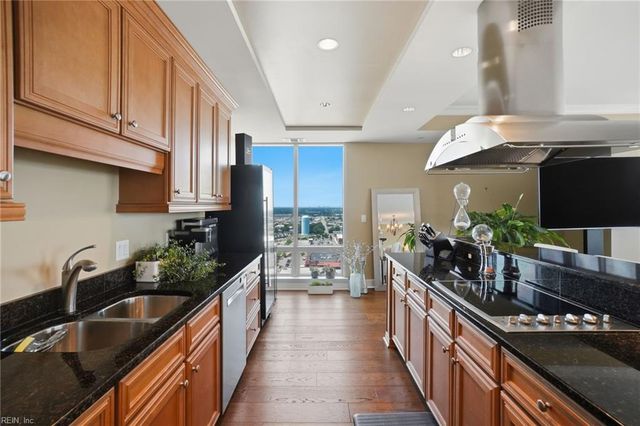 4545 Commerce St Unit 2501, Virginia Beach, VA 23462
