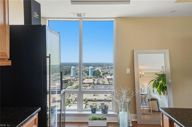 4545 Commerce St Unit 2501, Virginia Beach, VA 23462