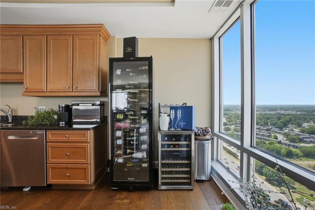 4545 Commerce St Unit 2501, Virginia Beach, VA 23462