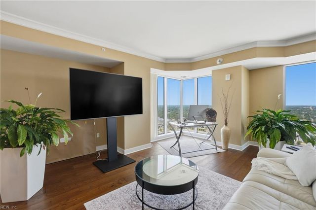 4545 Commerce St Unit 2501, Virginia Beach, VA 23462
