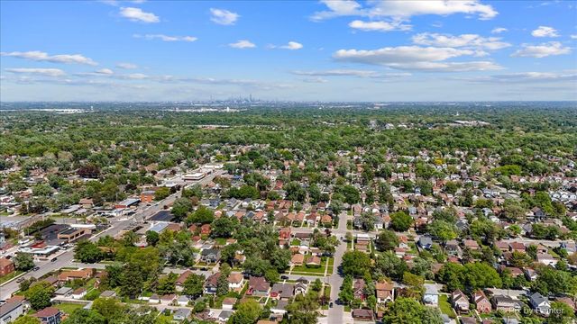 3201 Kemman Avenue, Brookfield, IL 60513