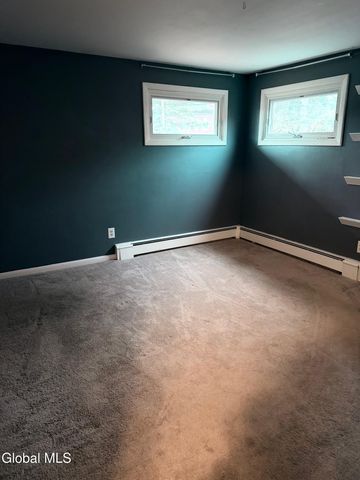 5 W 4th Avenue, Johnstown, NY 12095