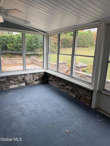 5 W 4th Avenue, Johnstown, NY 12095