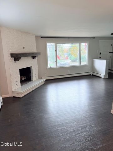 5 W 4th Avenue, Johnstown, NY 12095