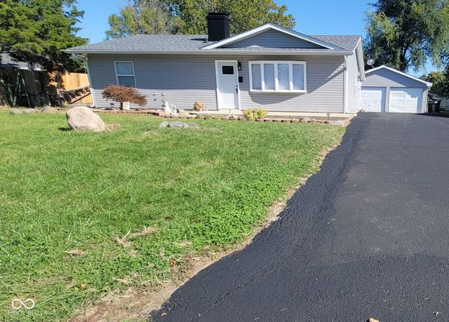 539 Delbrook Drive, New Whiteland, IN 46184