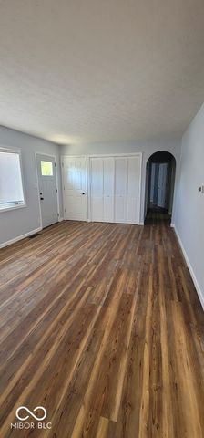 539 Delbrook Drive, New Whiteland, IN 46184