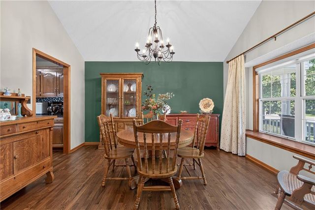 212 SE Bingham Drive, Lee's Summit, MO 64063