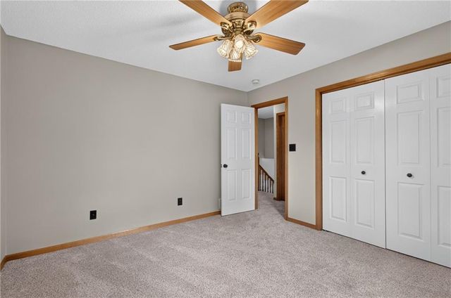 212 SE Bingham Drive, Lee's Summit, MO 64063