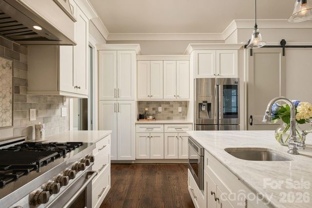 3135 E Ford Road, Charlotte, NC 28205