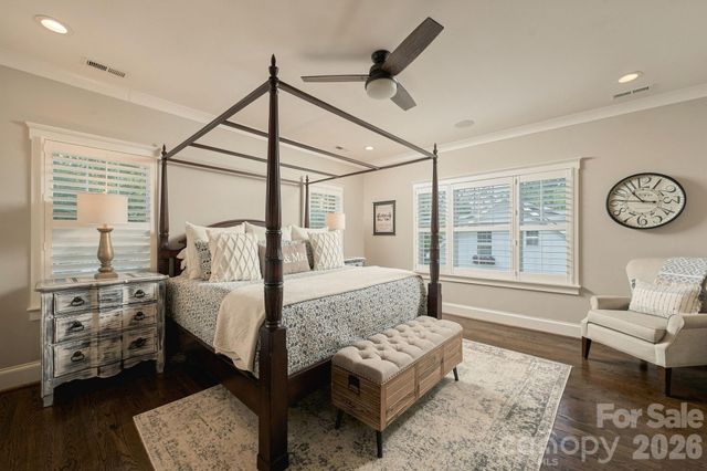 3135 E Ford Road, Charlotte, NC 28205