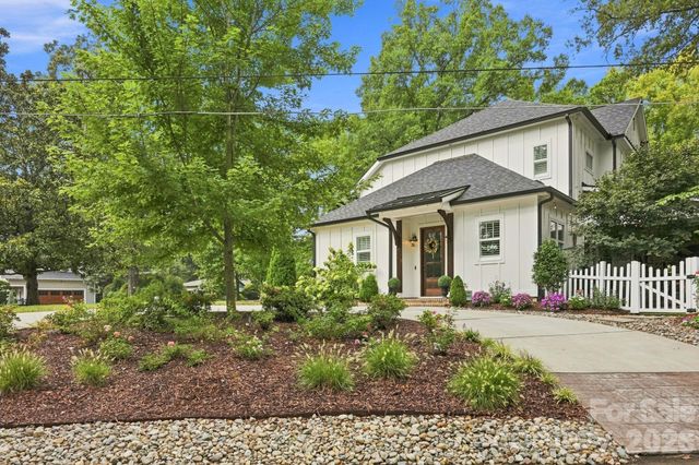 3135 E Ford Road, Charlotte, NC 28205