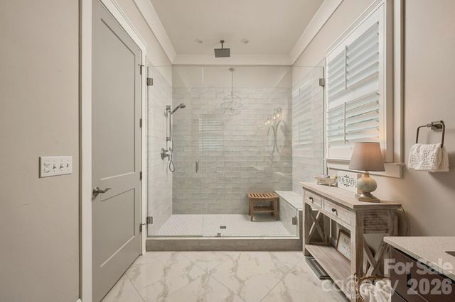3135 E Ford Road, Charlotte, NC 28205