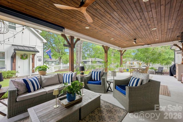 3135 E Ford Road, Charlotte, NC 28205