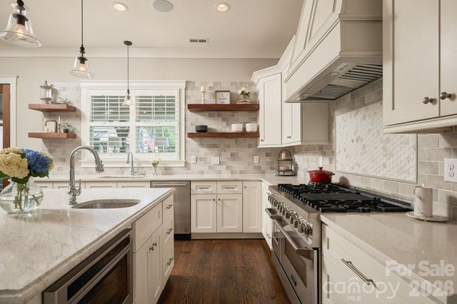 3135 E Ford Road, Charlotte, NC 28205