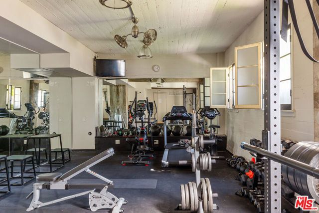109 N Sycamore Avenue 102, Los Angeles, CA 90036