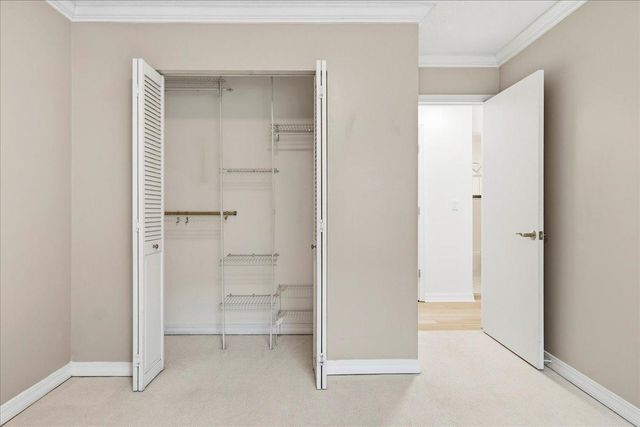 821 Douglas Avenue 104, Minneapolis, MN 55403