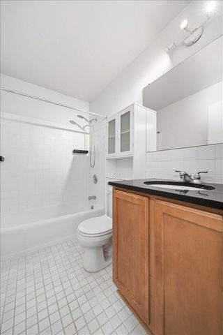 821 Douglas Avenue 104, Minneapolis, MN 55403