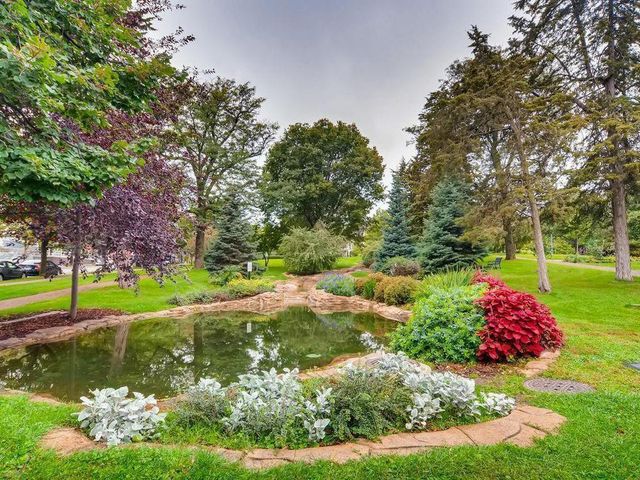 821 Douglas Avenue 104, Minneapolis, MN 55403