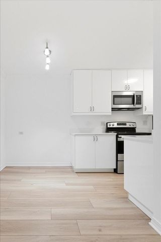 821 Douglas Avenue 104, Minneapolis, MN 55403