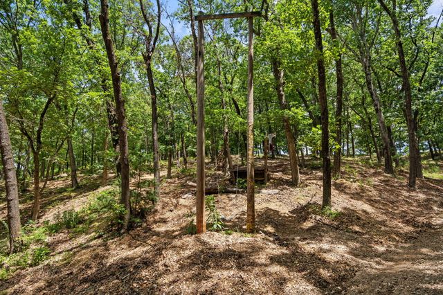 150 Jim Linegar Lane, Branson West, MO 65737