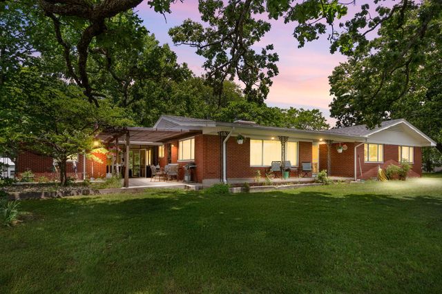 150 Jim Linegar Lane, Branson West, MO 65737