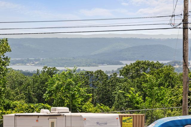 150 Jim Linegar Lane, Branson West, MO 65737