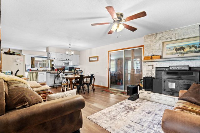 150 Jim Linegar Lane, Branson West, MO 65737