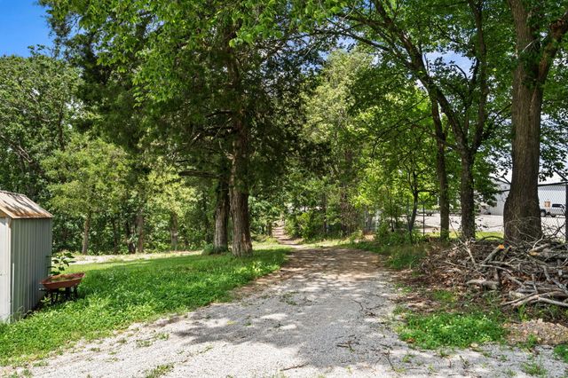 150 Jim Linegar Lane, Branson West, MO 65737