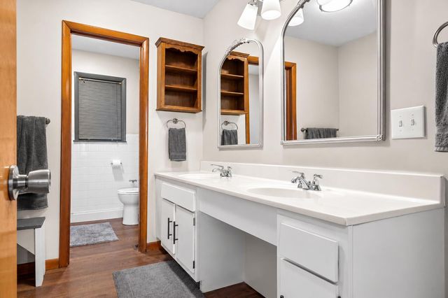 150 Jim Linegar Lane, Branson West, MO 65737