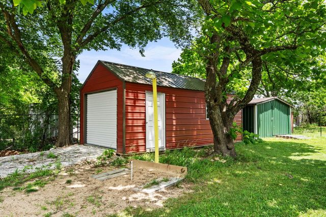 150 Jim Linegar Lane, Branson West, MO 65737