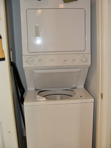 350 Greene St 403, North Andover, MA 01845