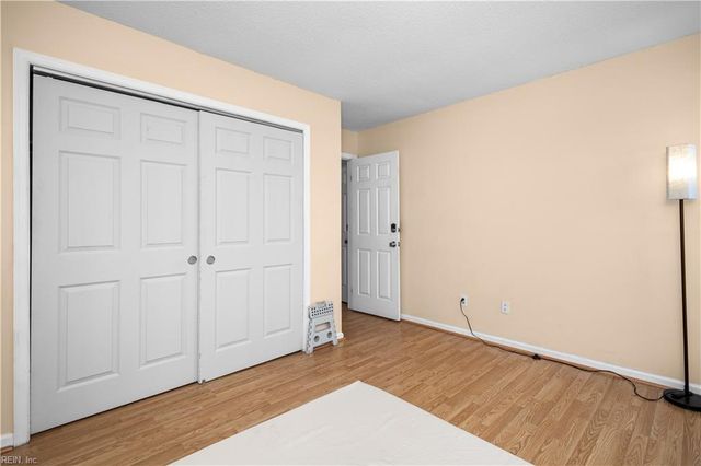 63 Waters Edge CIR, Hampton, VA 23669