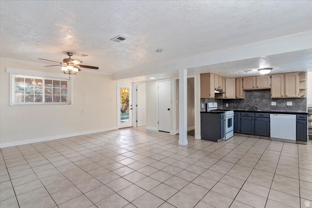 991 E 3150 N, North Ogden, UT 84414