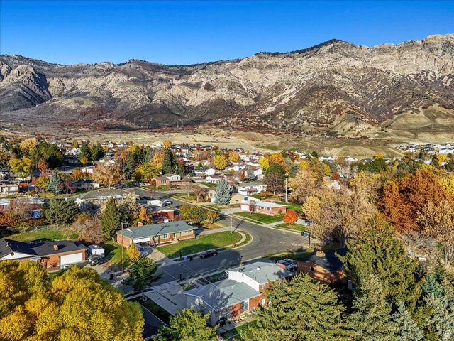 991 E 3150 N, North Ogden, UT 84414
