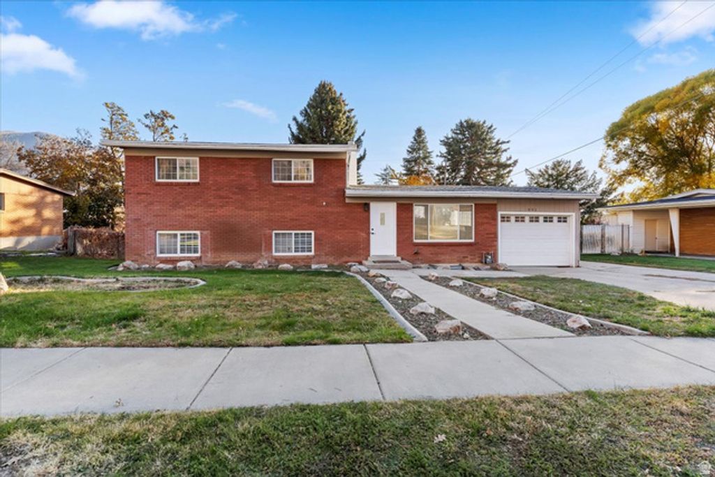 991 E 3150 N, North Ogden, UT 84414