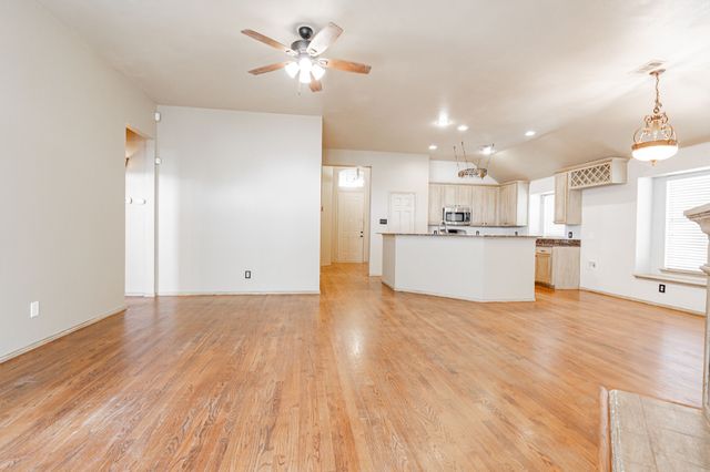 1875 Crestlake Drive, Rockwall, TX 75087