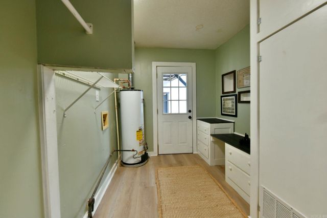 1311 Reeves Ave, Mena, AR 71953