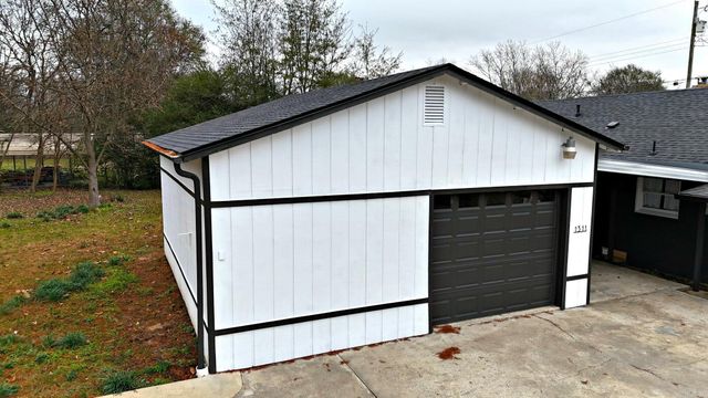 1311 Reeves Ave, Mena, AR 71953