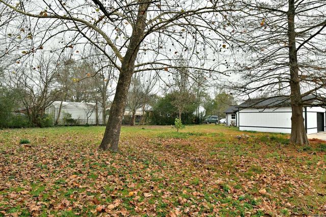 1311 Reeves Ave, Mena, AR 71953