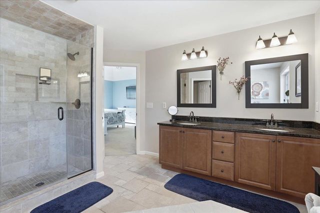 59 Post Road, Hooksett, NH 03106