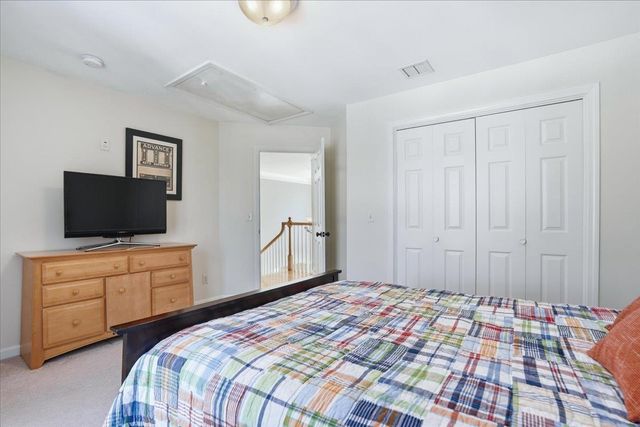 59 Post Road, Hooksett, NH 03106